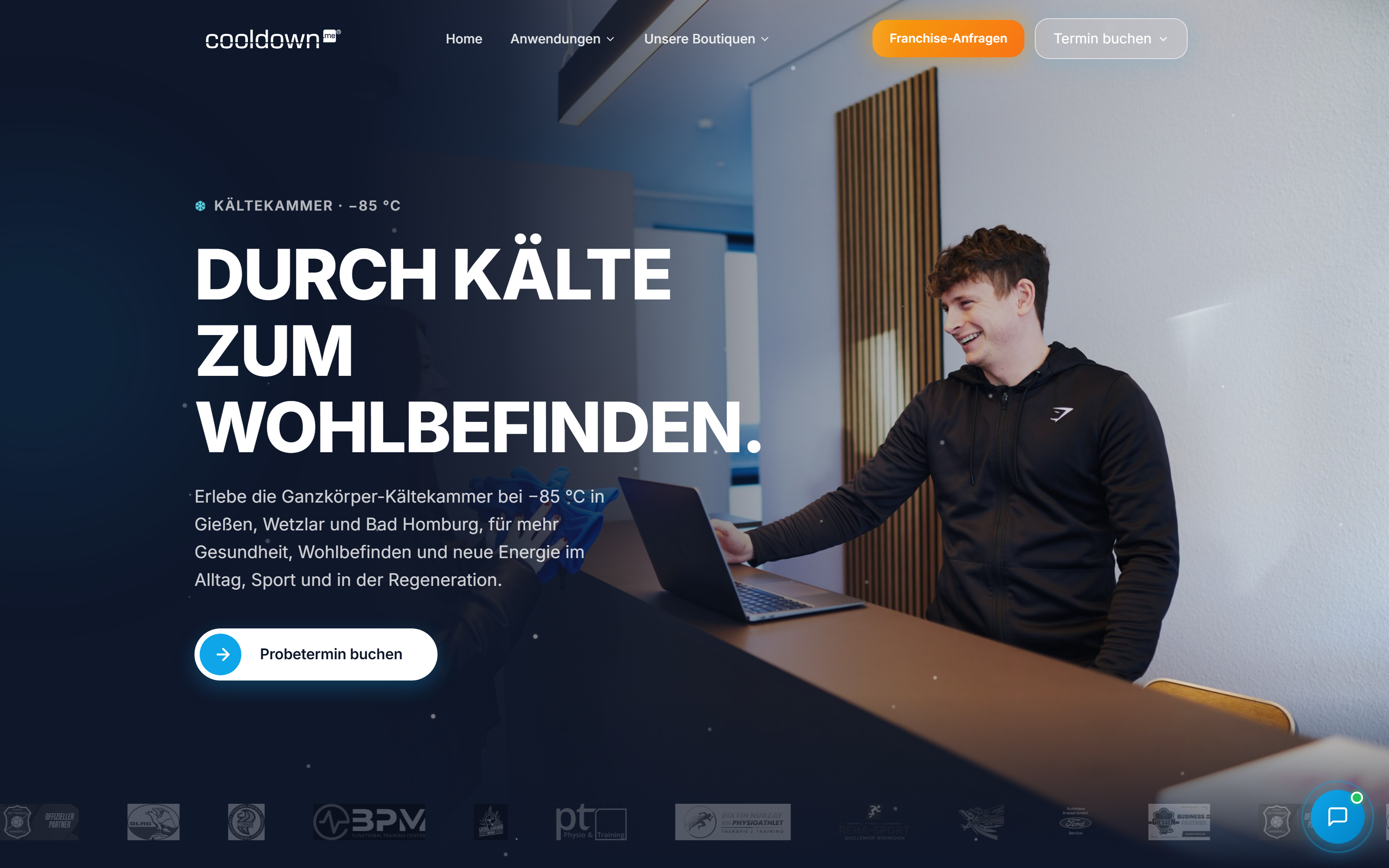 Cooldown Website Hero, Ganzkörper-Kryotherapie Studios, Headline 'Durch Kälte zum Wohlbefinden'